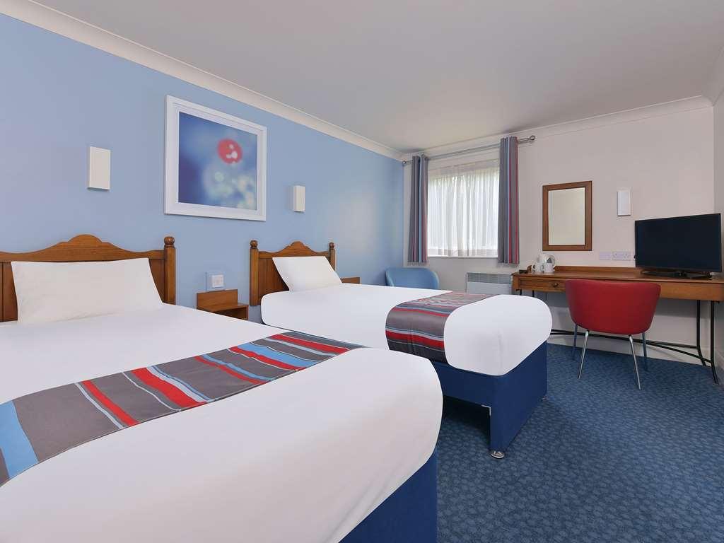 Celtic International Hotel Cardiff Airport Barry Room photo