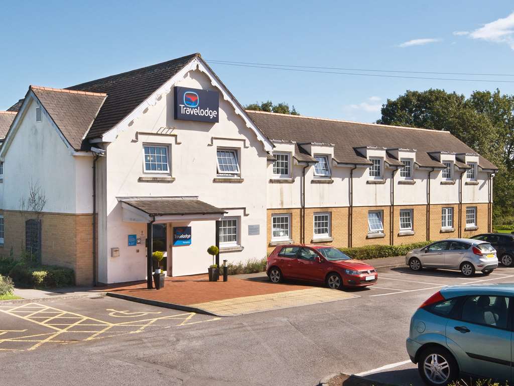 Celtic International Hotel Cardiff Airport Barry Exterior photo