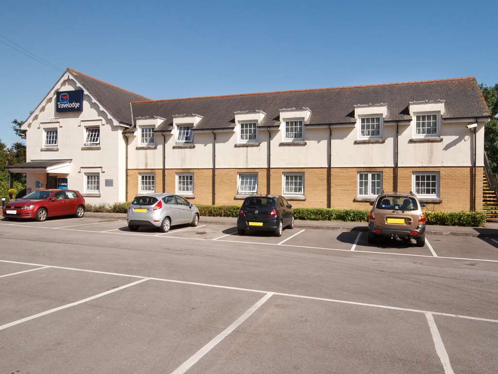 Celtic International Hotel Cardiff Airport Barry Exterior photo